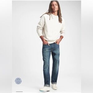 NWT GAP Straight Jeans with Washwell Size 42x30